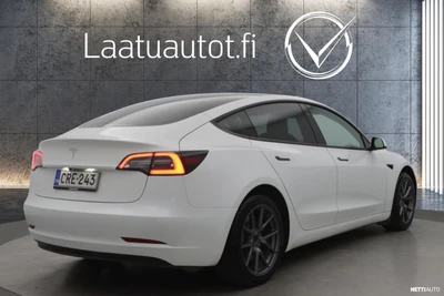 Tesla Model 3 2021, photo 4/26
