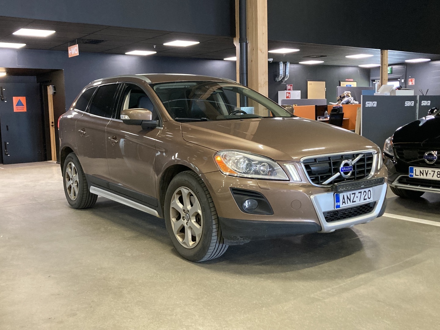 Volvo XC60 2,4D AWD Summum Business aut
