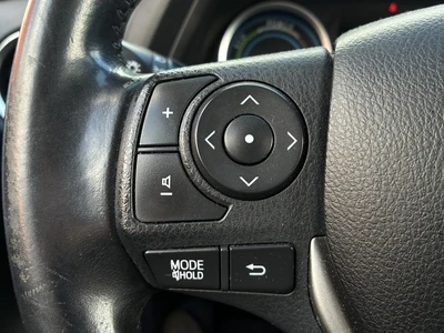 Toyota Auris 2013, kuva 6/9