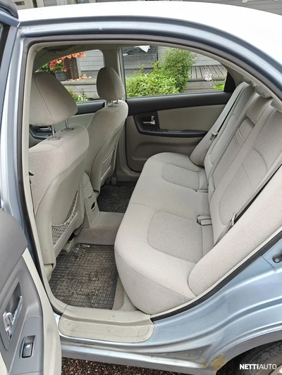 Kia Cerato 2,0 EX 4d 2005, photo 7/11