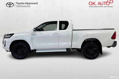 Toyota Hilux Extra Cab 4WD 2,8D Life 2026, photo 2/24
