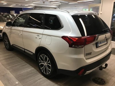 Mitsubishi Outlander 2017, kuva 4/18