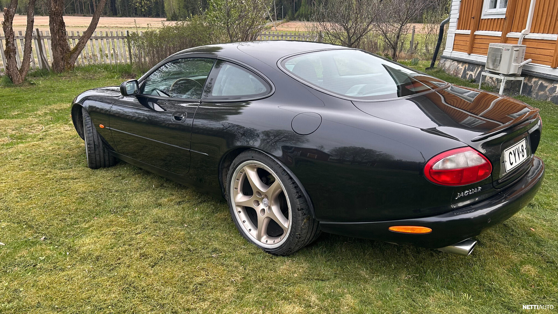 Jaguar XKR