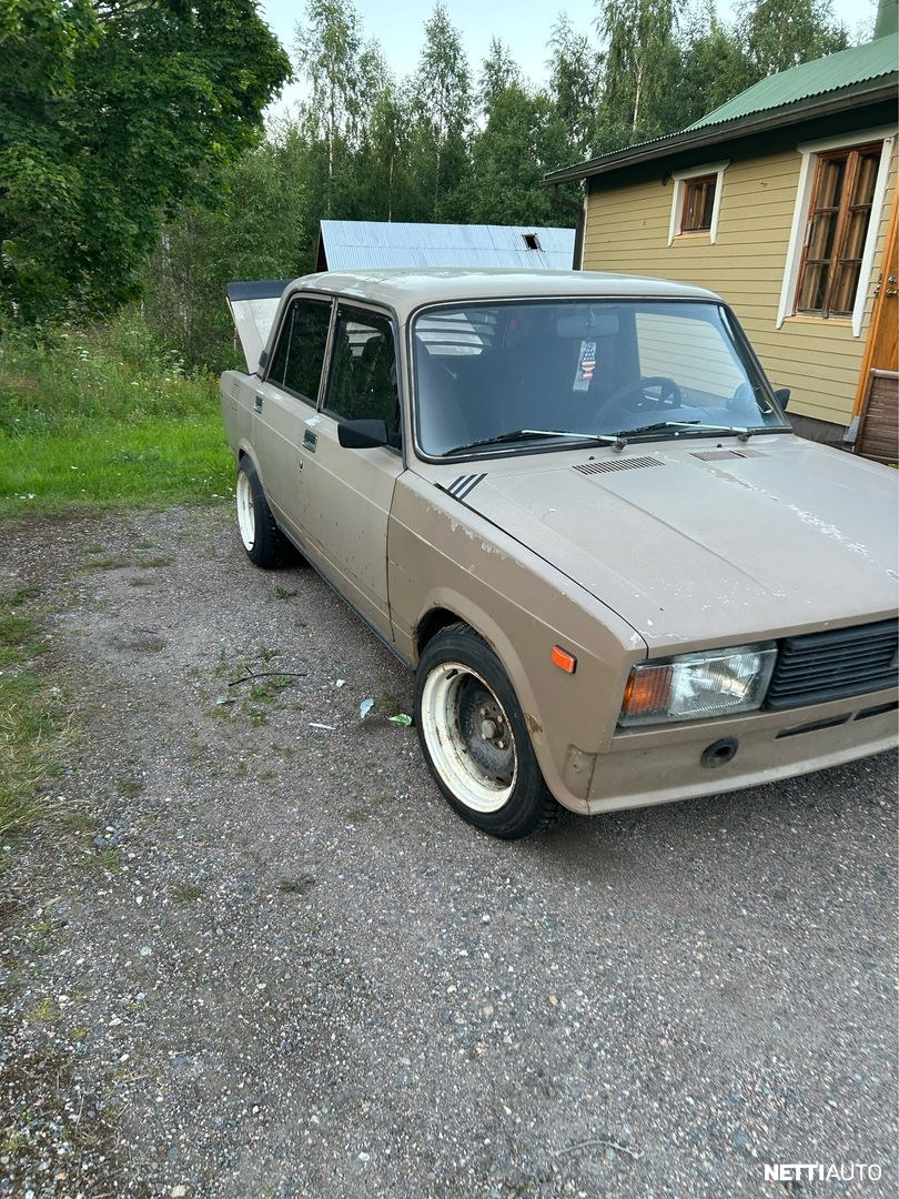 Lada 1200