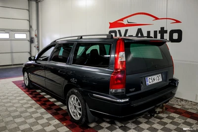 Volvo V70 D5 Summum Geartronic 2005, photo 4/19