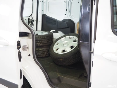 Ford Transit Courier 2016, photo 7/8