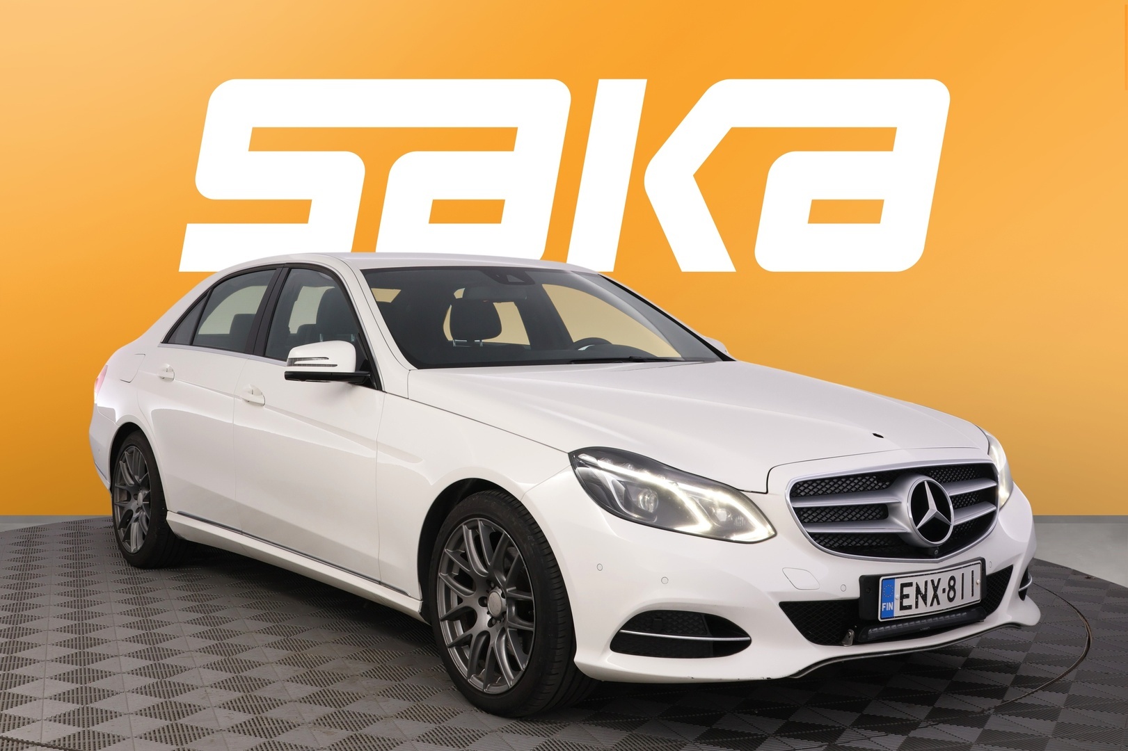 Mercedes-Benz E 220 BlueTec 4Matic A Premium Business