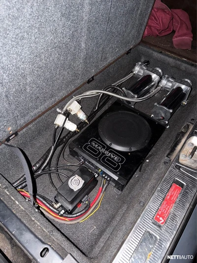 Mercedes-Benz 300 1990, kuva 8/8