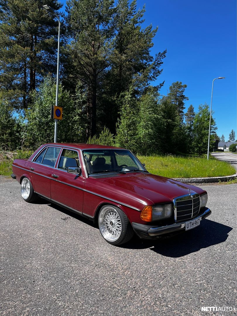 Mercedes-Benz 300