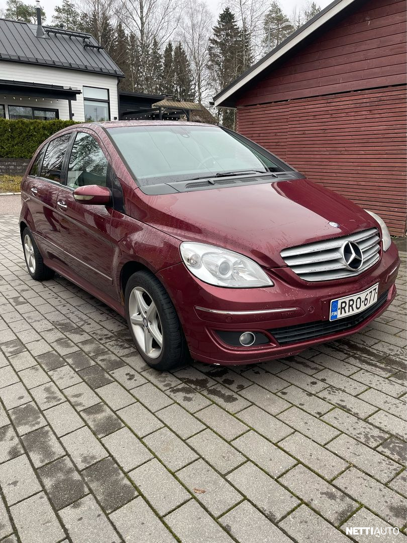 Mercedes-Benz B 170