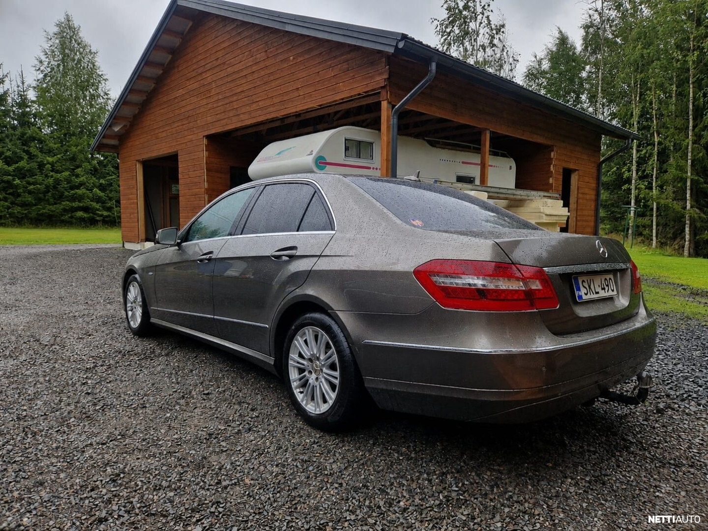 Mercedes-Benz E