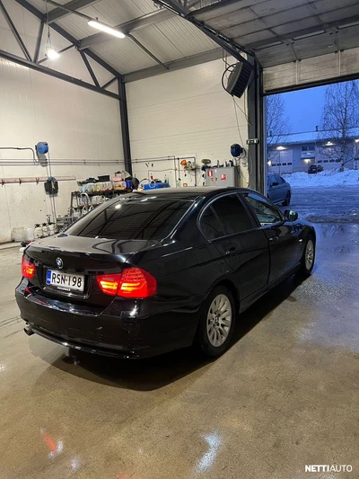 BMW 320 2009, kuva 1/10