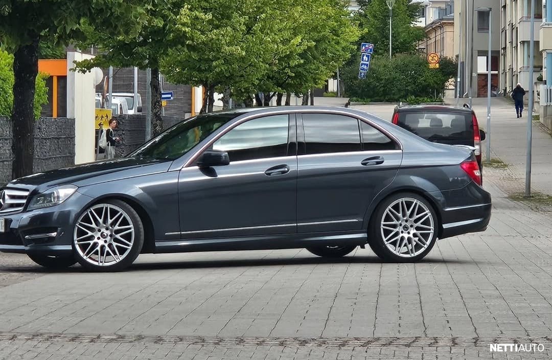 Mercedes-Benz C