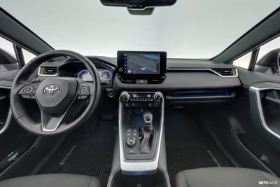 Toyota RAV4 Plug-In 2024, photo 7/12