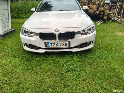 BMW 320 2015, photo 2/15