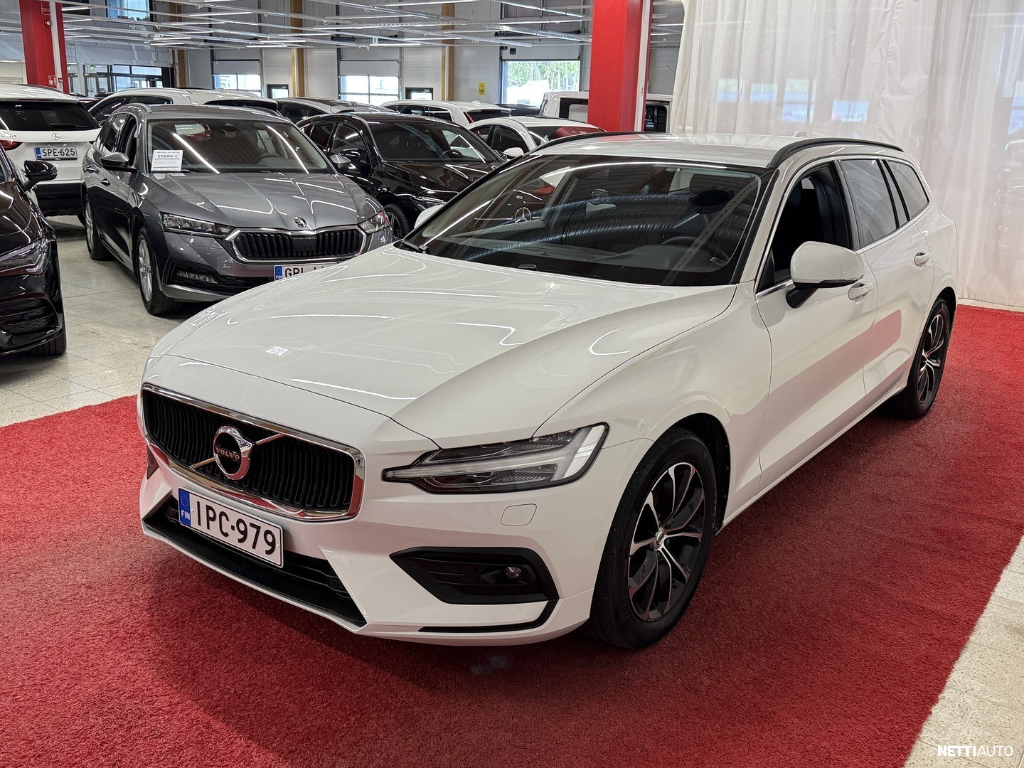 Volvo V60 2021, photo 2/22