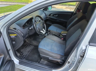 Kia Ceed 1,6 ISG Active SW EcoDynamics 2011, kuva 4/14