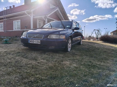 Volvo V70 2.5T Ocean Race Spwagon 5d A 2005, photo 1/22