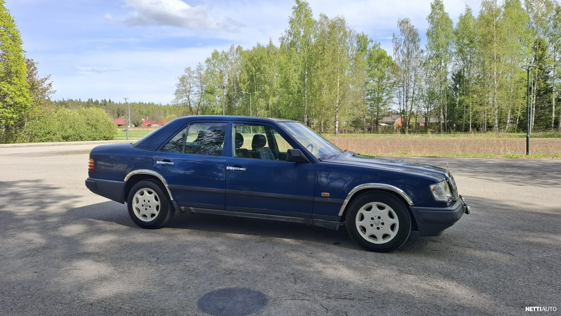 Mercedes-Benz 260