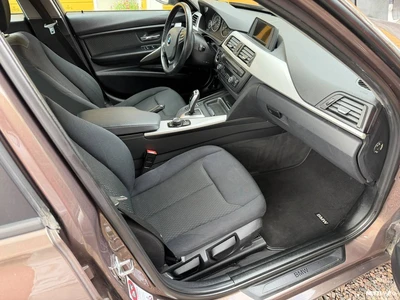 BMW 318 2012, photo 6/10