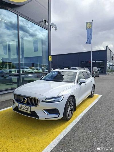 Volvo V60 T8 AWD Inscription aut 2019, photo 1/3