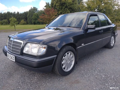 Mercedes-Benz 230 230E 1992, kuva 1/10