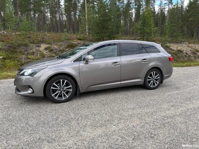 Toyota Avensis 2.0 D4D Active Edition 2014, photo 6/10