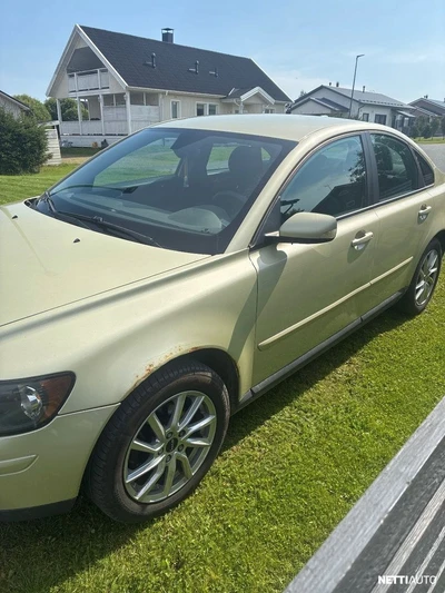 Volvo S40 1,6 (100 hv) man 2006, photo 4/9