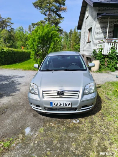 Toyota Avensis 2004, kuva 5/8