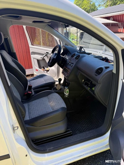 Volkswagen Caddy Maxi 2011, kuva 6/7