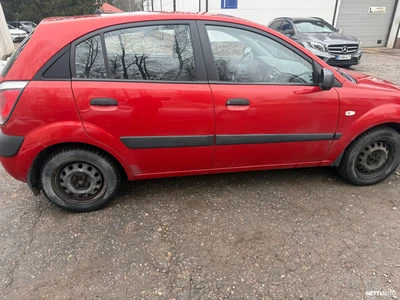 Kia Rio 2006, photo 4/10