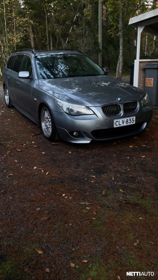 BMW 523