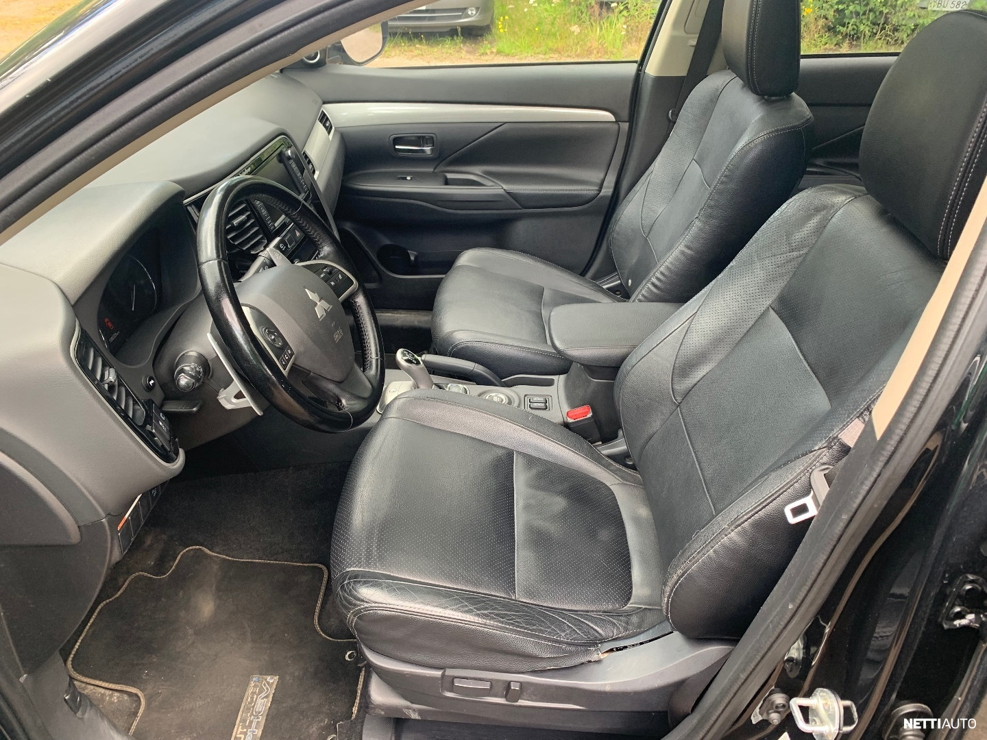 Mitsubishi Outlander PHEV 2014, photo 7/22