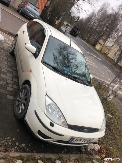 Ford Focus 5 ovinen 2003, kuva 1/8