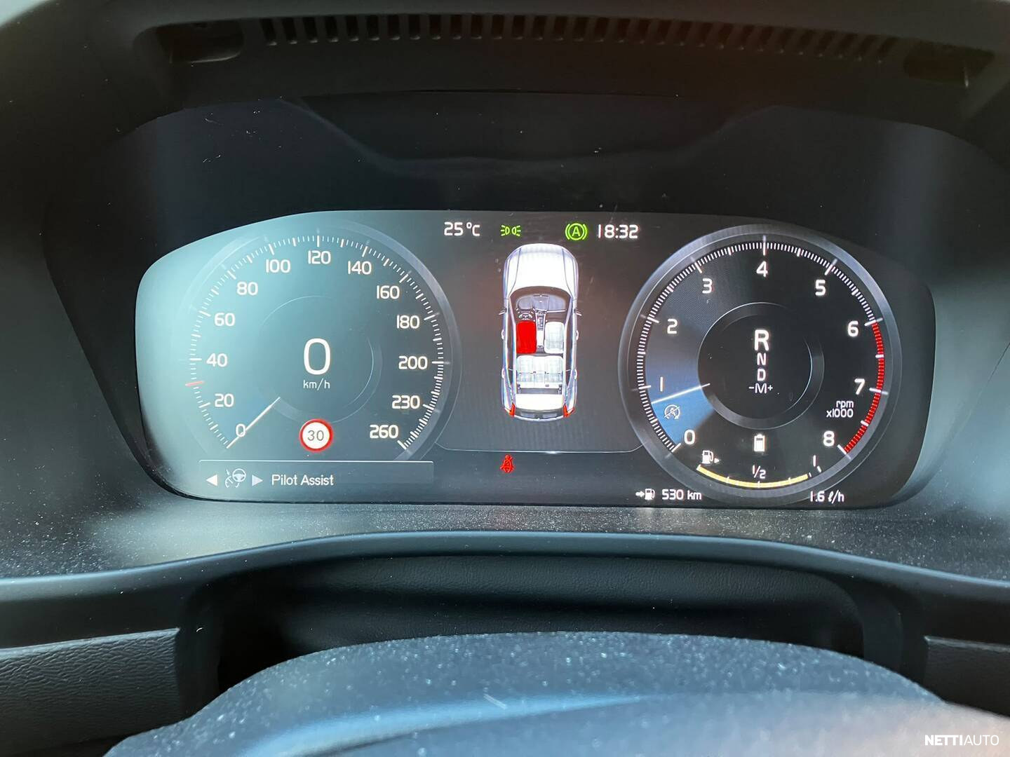Volvo XC40 2021, kuva 4/7
