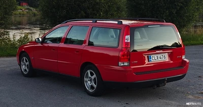 Volvo V70 2004, photo 2/13