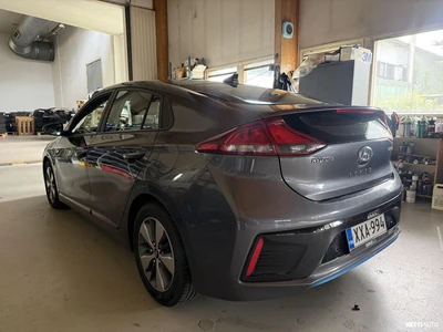 Hyundai Ioniq Plug-In DCT Style 2017, kuva 2/2