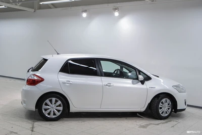 Toyota Auris 1,8 HSD Linea Sol 5ov 2010, photo 5/21