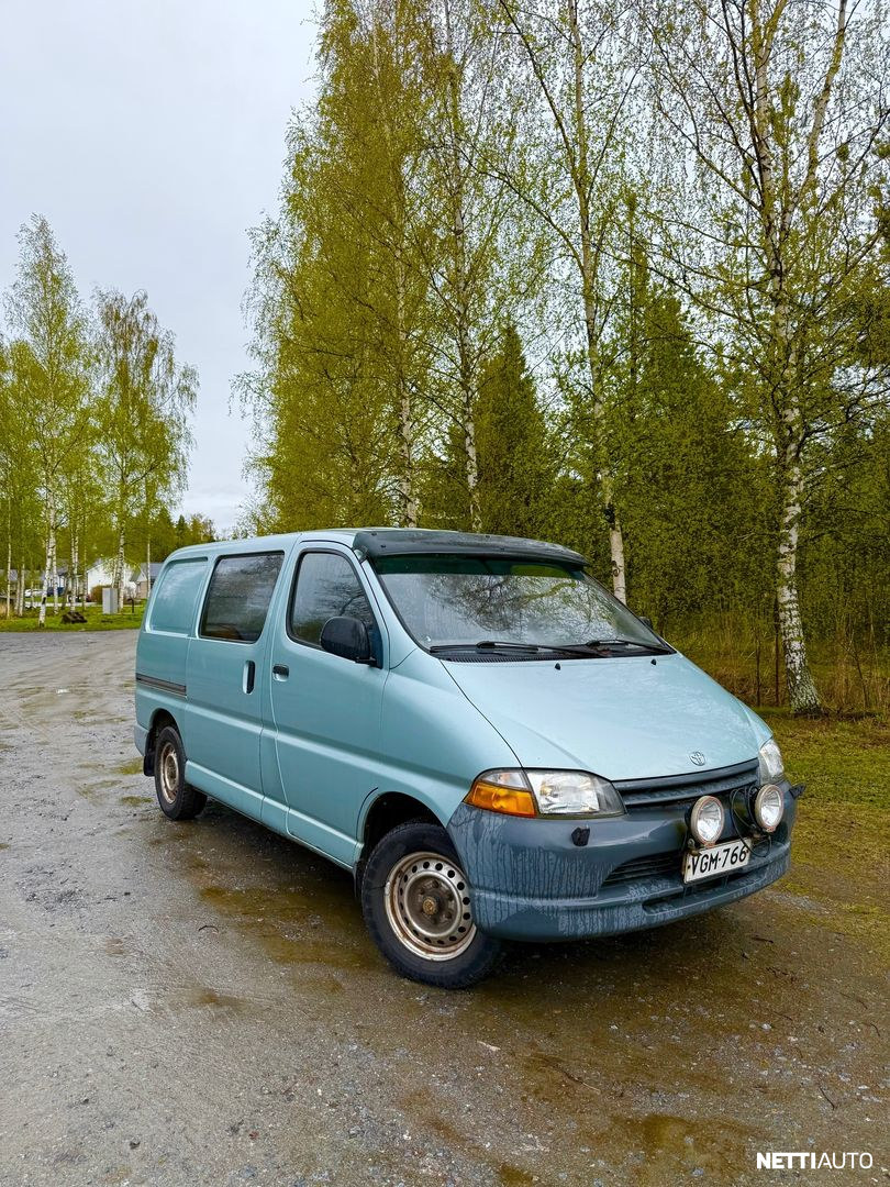 Toyota Hiace