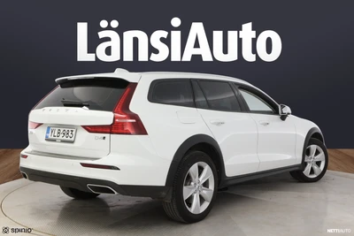 Volvo V60 Cross Country 2019, kuva 7/36