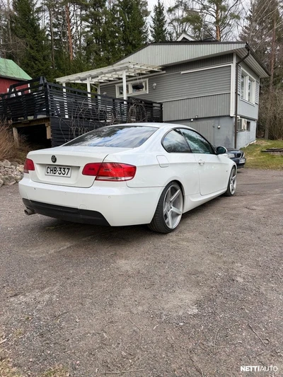BMW 320 2008, photo 4/4