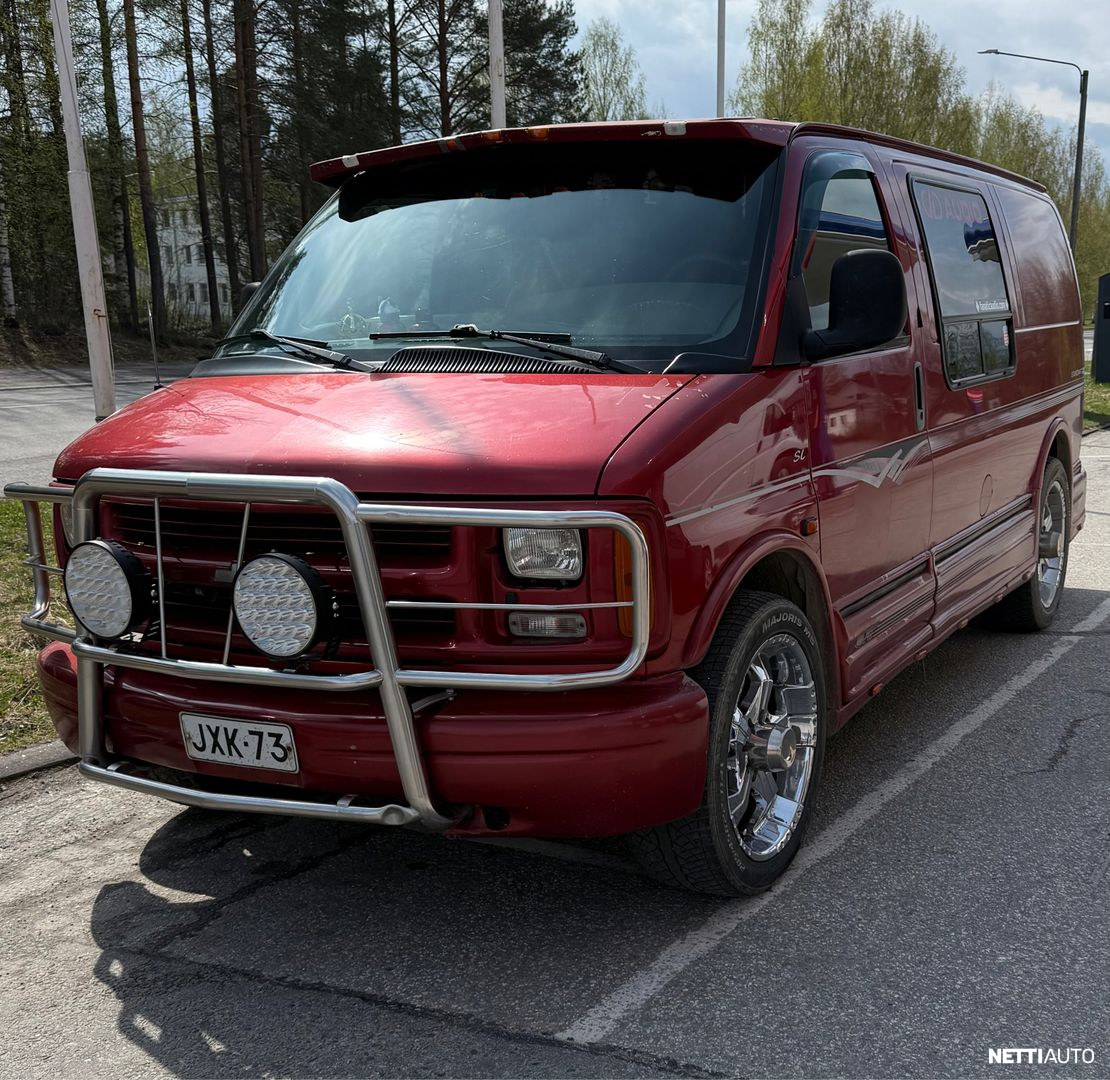 Chevrolet Express 2500