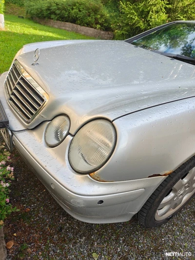 Mercedes-Benz CLK 230 w208 2001, photo 7/14
