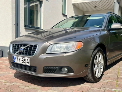 Volvo V70 2,0 Momentum Business 2008, photo 5/10