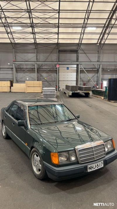 Mercedes-Benz E 1990, kuva 5/5