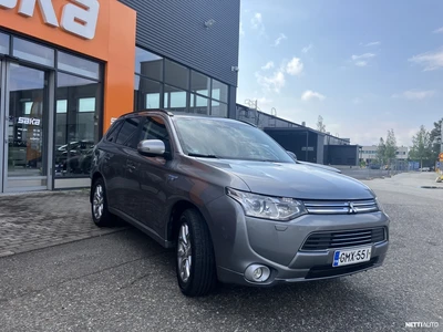 Mitsubishi Outlander PHEV 2014, photo 2/5