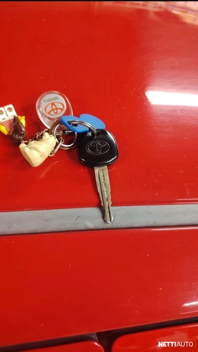 Toyota Yaris 2000, photo 7/8