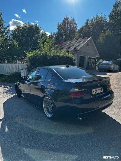 BMW 330 2005, photo 4/17