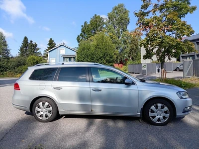 Volkswagen Passat 2011, kuva 3/10