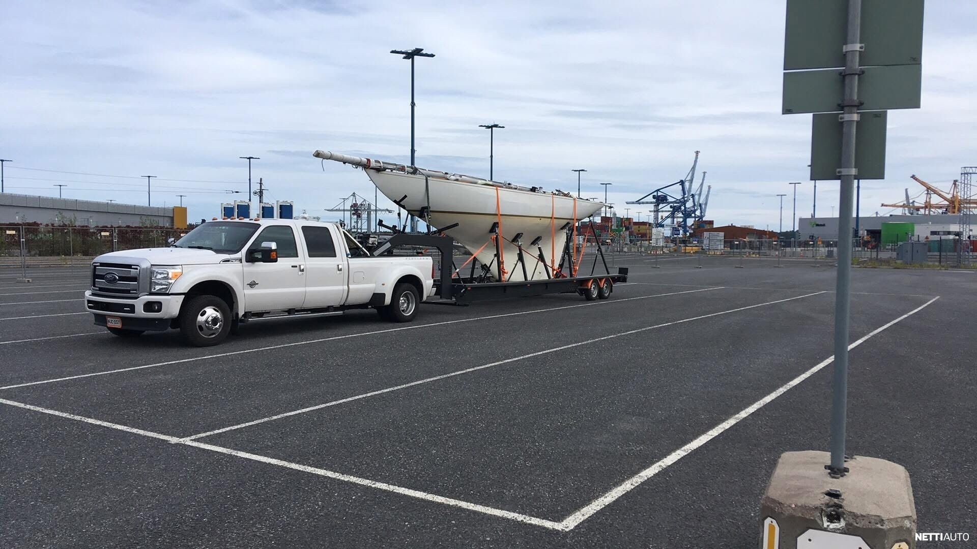 Ford F-350